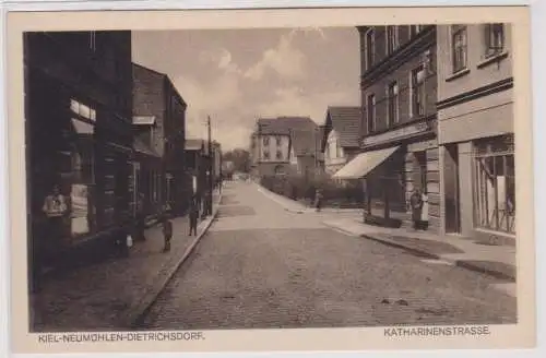 901970 Ak Kiel Neumühlen Dietrichsdorf Katharinenstrasse um 1930