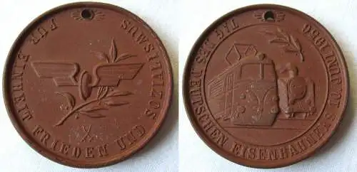 DDR Porzellan Medaille Tag des deutschen Eisenbahners 10. Juni 1956 (104921)