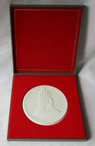 DDR Porzellan Medaille Nationale Volksarmee Militärbezirk Leipzig (124507)