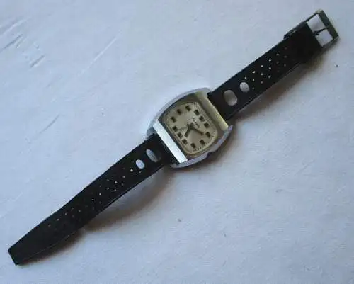 Raketa Armbanduhr mit Handaufzug Kaliber 2609 HA Made in USSR (157668)