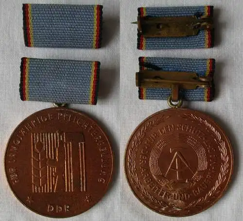 DDR Medaille für langjährige Pflichterfüllung Landesverteidigung + Etui (116658)