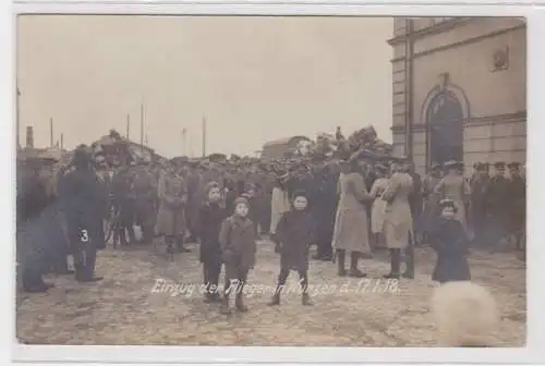 75623 Foto Ak Einzug der Fieger in Wurzen 17.1.1918