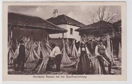 93588 AK Serbische Bauern bei der Hanfbearbeitung 1. Weltkrieg