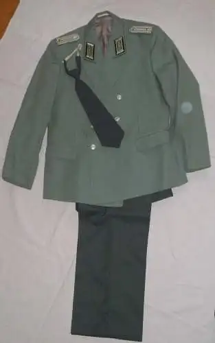 DDR Polizei Uniform Paradejacke Schulterstücke Unterleutnant der VP (105760)