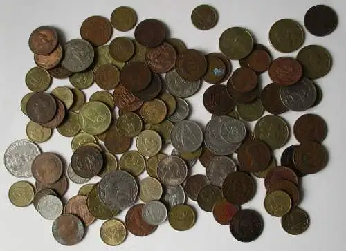 Großes Konvolut mit 111 Kleinmünzen mit Schiffsmotiven (103747)