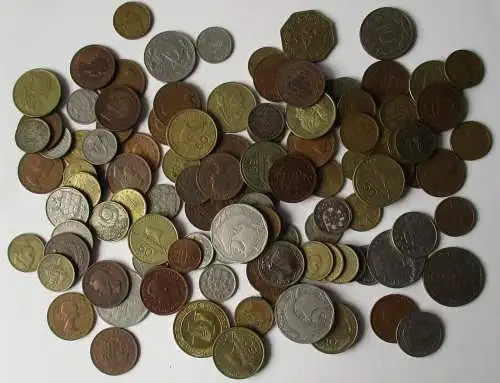 großes Konvolut mit 111 Kleinmünzen mit Schiffsmotiven (101632)