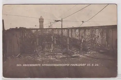 87920 Foto Ak Das abgebrannte Strassenbahndepot Paunsdorf 23.6.1920
