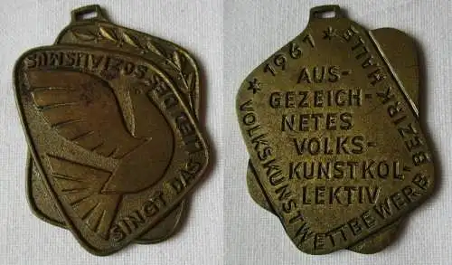 DDR Abzeichen Ausgezeichnetes Volkskunstkollektiv Bezirk Halle 1961 (135582)