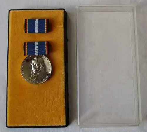 Seltener DDR Orden Wilhelm Christoph Hufeland Medaille Silber 167 d (160809)