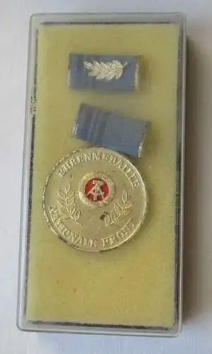 Ehrenmedaille der Nationalen Front der DDR Bartel 3703 a (141334)