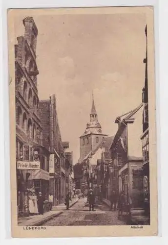 901885 Ak Lüneburg - Altstadt mit Geschäften Friedr. Küster, Cigarren-Laden usw.