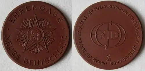 DDR Medaille Meissner Porzellan Ehrengabe Neues Deutschland (145020)