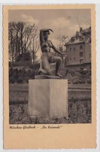 98265 Ak München-Gladbach - Skulptur "Die Knieende" 1940