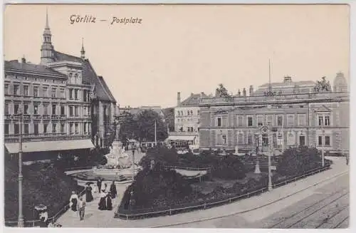 73906 Ak Görlitz Postplatz mit Strassenbahn um 1910