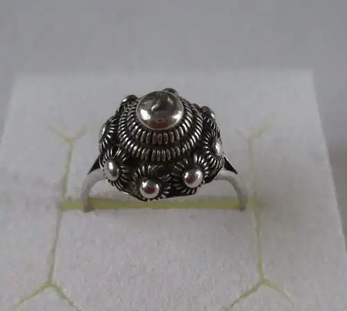 Eleganter Silber Ring mit aufwendig verarbeitetem Ringkopf (155549)