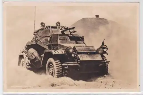 96852 Ak Unteroffiziere im Kampf Panzerspähwagen um 1940