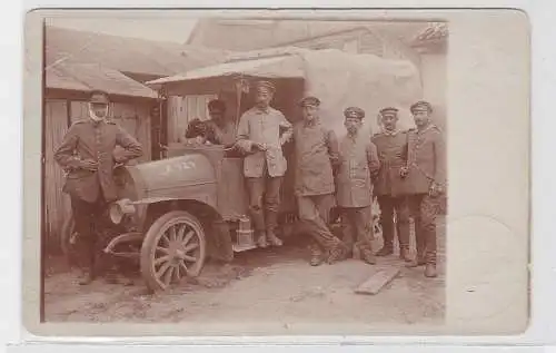 85497 Foto AK Deutsche Feldpost X424 - preußischer Helmadler am Kühlergrill 1915