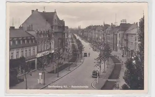 85442 Ak Senftenberg Niederlausitz Bahnhofstrasse um 1940