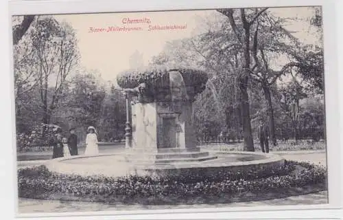 906111 Ak Chemnitz - Zipper-Müllerbrunnen Schlossteichinsel um 1920