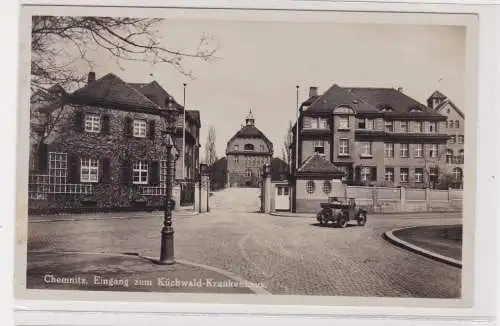 904447 Ak Chemnitz - Eingang zum Küchwald-Krankenhaus 1934