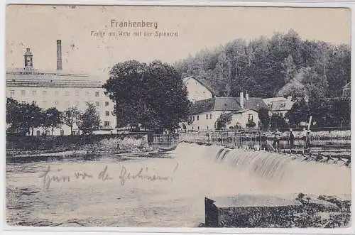 27803 Ak Frankenberg Partie am Wehr mit der Spinnerei 1923