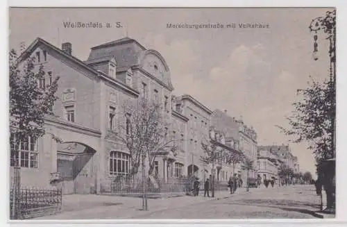 62370 Ak Weißenfels Merseburgerstraße mit Volkshaus 1926