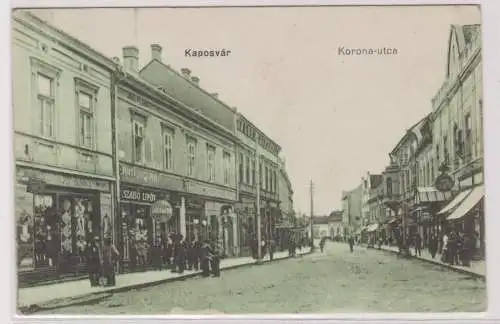 81791 Ak Kaposvár in Ungarn Korona Utca mit Geschäften 1927