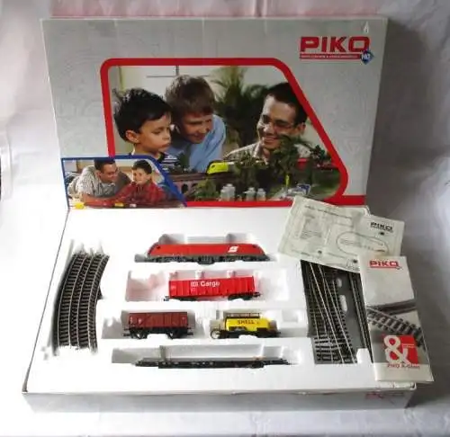 PIKO H0 Start-Set E-Lok 1016 005-9 mit 4 Kessel- und Güterwagen (111548)