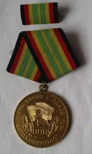 DDR Medaille treue Dienste in der Zivilverteidigung in Gold 274 b (134082)