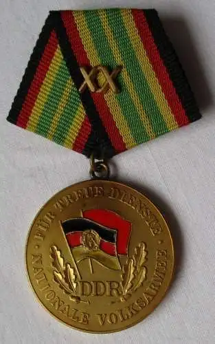 DDR Medaille treue Dienste in der Nat Volksarmee NVA 20 Jahre XX MUSTER (117939)