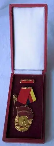 goldene Ehrennadel des NOK Nationales Olympisches Komitee der DDR (112548)