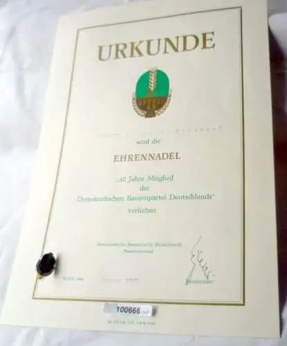 DDR Urkunde & Ehrennadel 40 Jahre Mitglied der Deutschen Bauernpartei DBD 1989