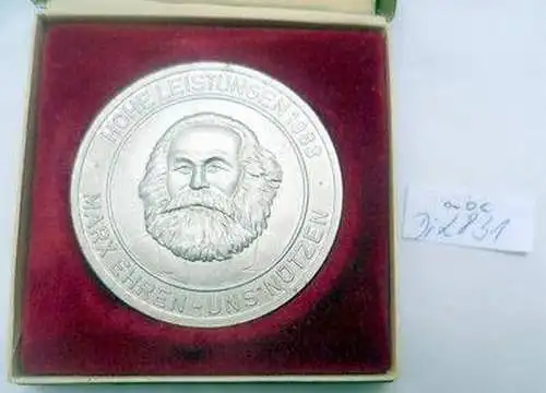 DDR Medaille SED Halle Saale Karl Marx ehren uns nützen im Etui