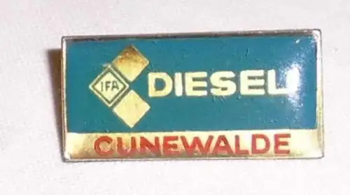 DDR Anstecknadel Firma IFA Diesel Cunewalde