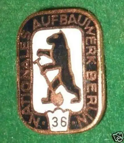 DDR Abzeichen Berlin Nationales Aufbauwerk Zahl 36