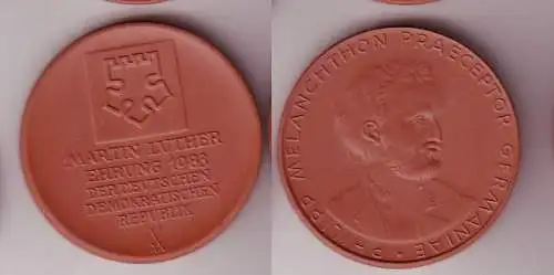 schöne braune DDR Porzellanmedaille Philipp Melanchthon 1983