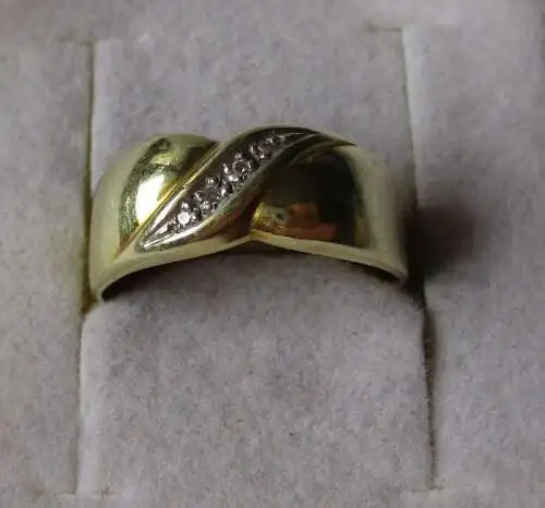 hochwertiger 585er Gold Damenring mit 4 Diamanten besetzt (107537)