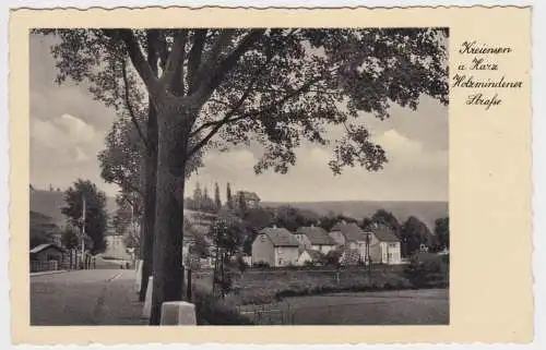 902439 Ak Kreiensen am Harz Holzmindener Strasse um 1940