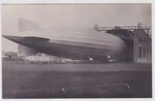 68111 Ak Amerika Zeppelin Z.R.III erstes Verlassen der Halle am 27.August 1924