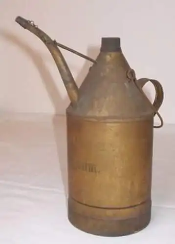 alte Kanne aus Blech Petroleum 2 L um 1920