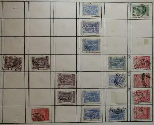 kleine alte Briefmarkensammlung Griechenland mit 86 Briefamrken (144018)