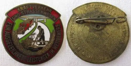 DDR Medaille für ausgezeichnete Leistungen im Wettbewerb Kraftverkehr & (158651)