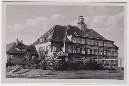 88448 Ak Lucka Kreis Altenburg Schule um 1940