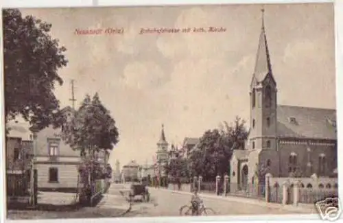 15609 Ak Neustadt (Orla) Bahnhofstrasse Kirche um 1910