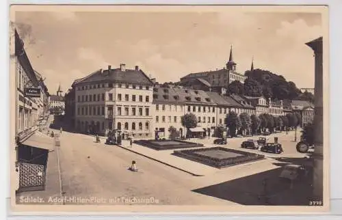 73523 Ak Schleiz Platz mit Teichstrasse und etlichen Autos 1938