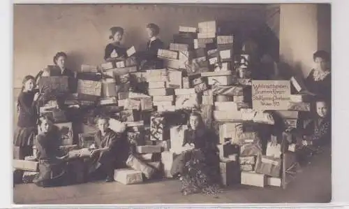 20278 Feldpost Ak Potsdam Weihnachtsgaben Oberlyzeum 1915