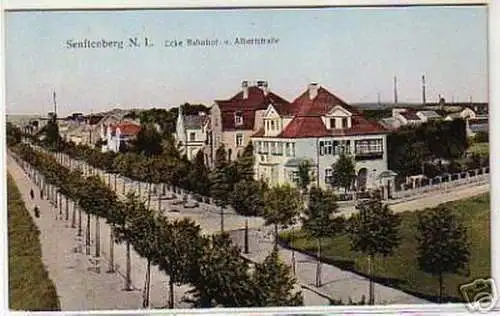 07209 Ak Senftenberg N.-L. Bahnhof- Ecke Albertstraße