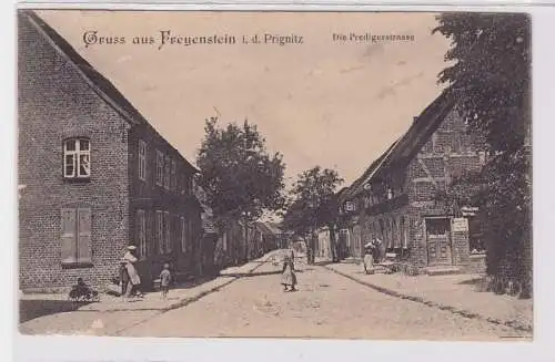 91231 AK Gruss aus Freyenstein i.d. Prignitz - Predigerstrasse, Straßenansicht