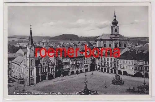 67816 Ak Trautenau Trutnov Marktplatz mit Rathaus und Kirche 1941