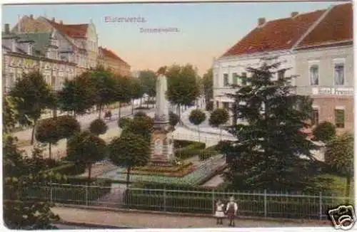 28315 Ak Elsterwerda Denkmalsplatz mit Hotel 1910